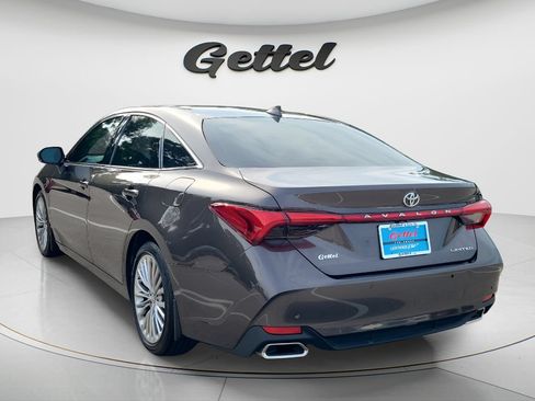 Certified 2019 Toyota Avalon Limited FWD image 7