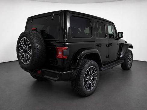 Used 2024 Jeep Wrangler High Altitude AWD/4WD image 4