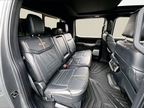 Used 2024 Ford F250 Platinum image 24