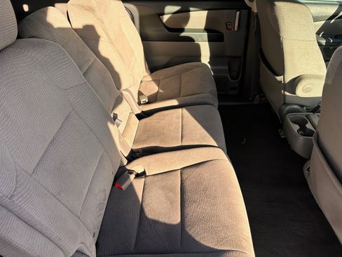 Used 2012 Honda Odyssey EX image 10