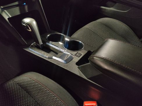 Used 2015 Chevrolet Equinox LT w/ Driver Convenience Package image 26