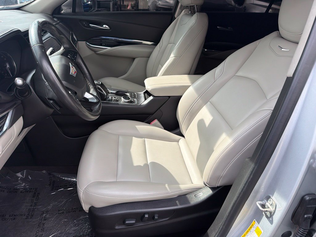 Used 2019 Cadillac XT4 Luxury FWD image 24