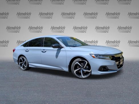 Used 2022 Honda Accord Sport image 2