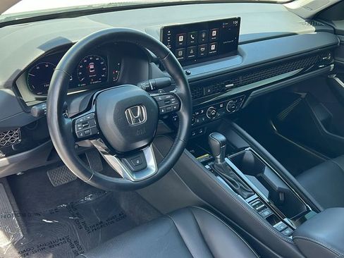 Used 2025 Honda Accord Touring image 14