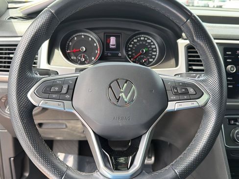 Used 2021 Volkswagen Atlas Cross Sport SE FWD image 19