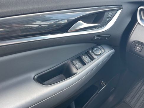 Certified 2024 Buick Enclave Premium image 19