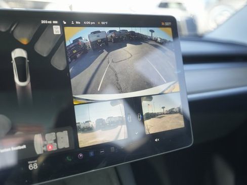 Used 2023 Tesla Model 3 Standard Range image 27