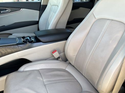 Used 2019 Lincoln Nautilus Reserve image 18