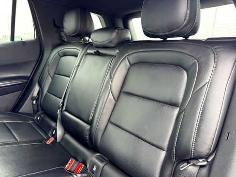 Used 2025 Chevrolet Equinox LT w/ Safety and Technology Package image 16