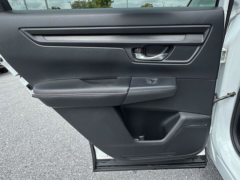 Used 2024 Honda CR-V Sport image 17