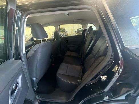 Used 2026 Nissan Rogue SV FWD image 12