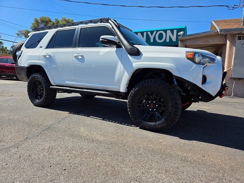 Used 2016 Toyota 4Runner SR5 Premium AWD/4WD image 3