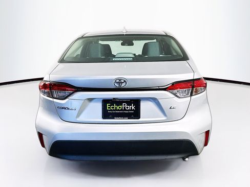 Used 2026 Toyota Corolla LE image 7