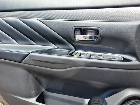 Used 2020 Mitsubishi Outlander GT AWD/4WD image 19