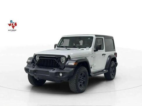 Used 2020 Jeep Wrangler Sport AWD/4WD image 5