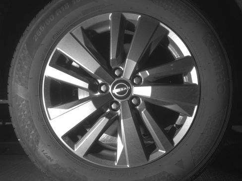 Used 2025 Nissan Pathfinder SV AWD/4WD image 15