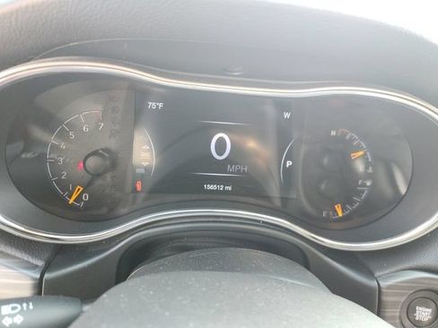 Used 2019 Jeep Grand Cherokee Limited AWD/4WD image 12