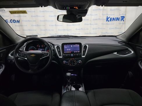 Used 2024 Chevrolet Malibu LT FWD image 16