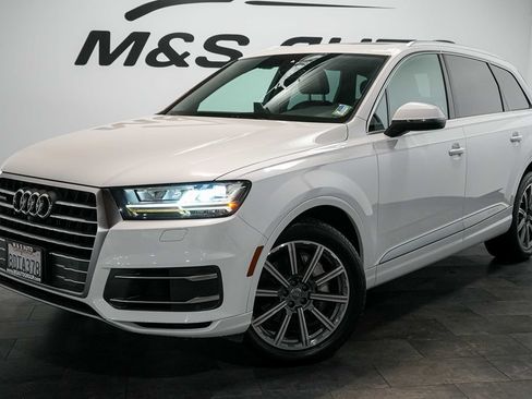 Used 2018 Audi Q7 3.0T Premium Plus w/ Premium Plus Package AWD/4WD image 2