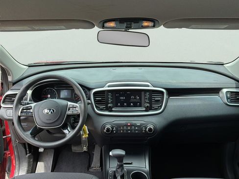 Used 2020 Kia Sorento LX FWD image 29