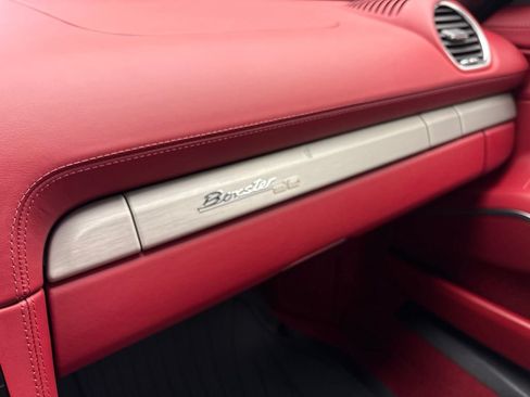 Certified 2022 Porsche 718 Boxster RWD image 20