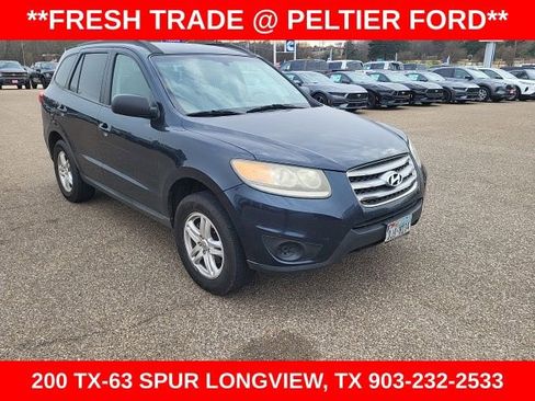 Used 2012 Hyundai Santa Fe GLS image 2