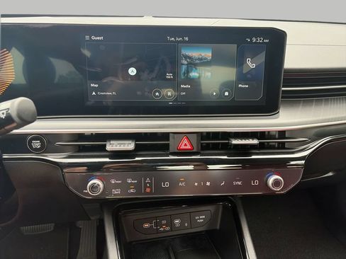 Used 2025 Kia K5 GT-Line w/ GT-Line Premium Package AWD/4WD image 18