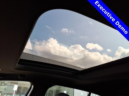 New 2025 Alfa Romeo Tonale Veloce w/ Premium Package image 14