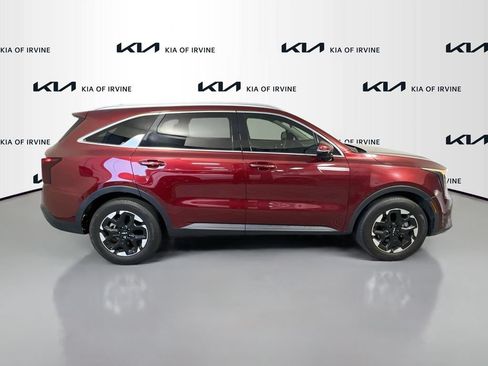 Certified 2024 Kia Sorento S w/ Panoramic Sunroof Package FWD image 10