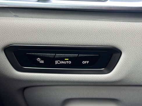 Certified 2025 BMW X7 M60i w/ Climate Comfort Package image 36