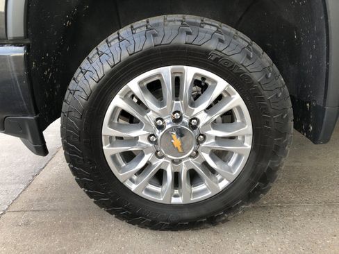 Used 2022 Chevrolet Silverado 2500 High Country AWD/4WD image 4