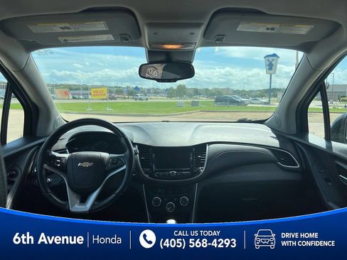 Used 2019 Chevrolet Trax LT w/ LT Convenience Package AWD/4WD image 20