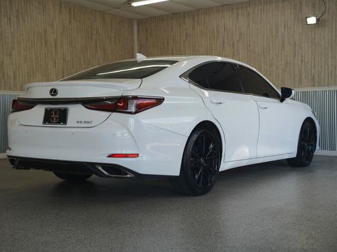 Used 2022 Lexus ES 350 F Sport w/ Accessory Package FWD image 10