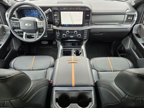 Used 2024 Ford F250 Platinum image 13