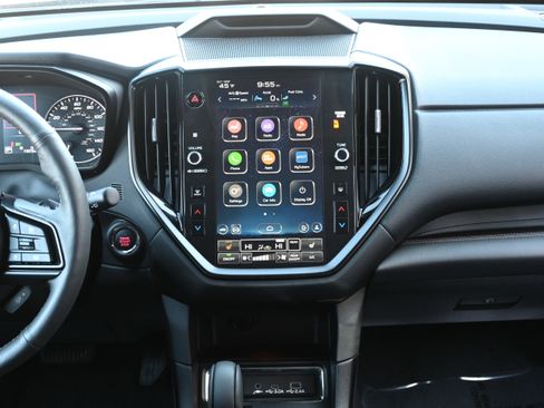 Certified 2025 Subaru Ascent Bronze Edition image 32