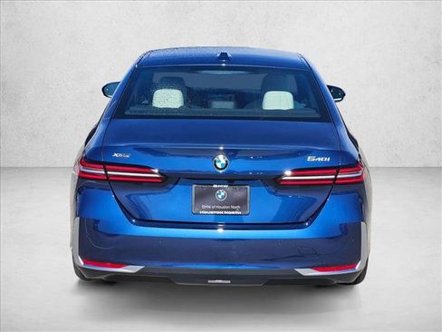 Certified 2026 BMW 540i xDrive w/ Premium Package AWD/4WD image 6