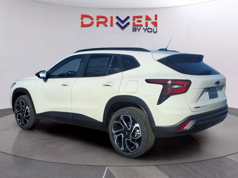 New 2026 Chevrolet Trax RS image 3