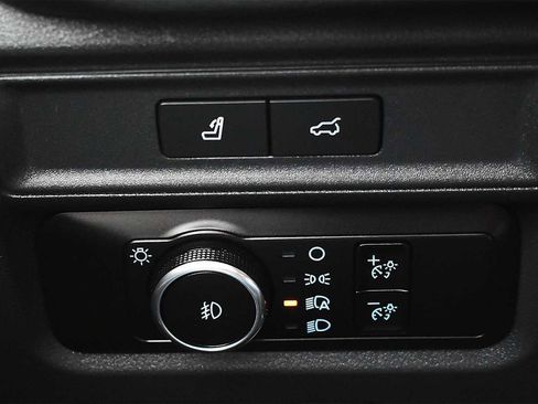 Used 2024 Ford Expedition Limited image 28