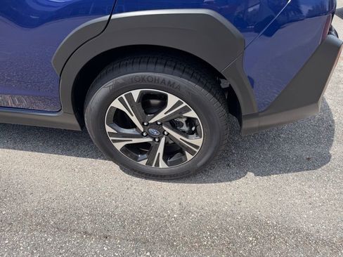 Used 2025 Subaru Crosstrek 2.5i Premium AWD/4WD image 10