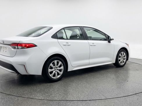 Used 2025 Toyota Corolla LE FWD image 9