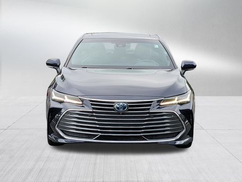 Used 2021 Toyota Avalon Limited w/ Advanced Safety Package FWD image 2