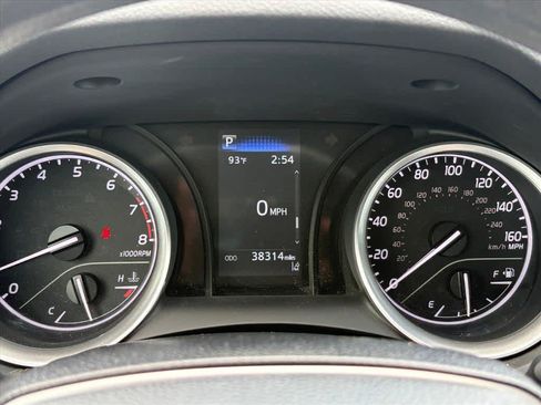 Used 2023 Toyota Camry LE FWD image 11