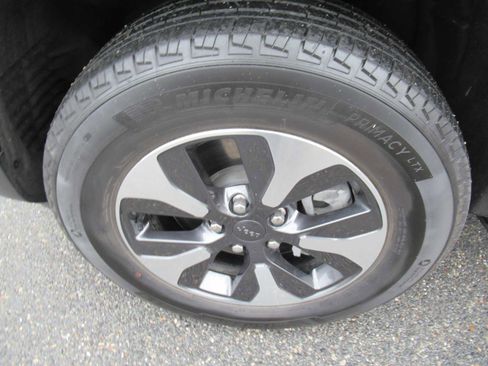 Used 2023 Jeep Grand Cherokee 4WD 4xe w/ Luxury Tech Group II image 12