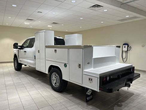 New 2026 Ford F350 XL w/ XL Chrome Package AWD/4WD image 3