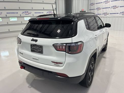 Used 2024 Jeep Compass Trailhawk AWD/4WD image 8