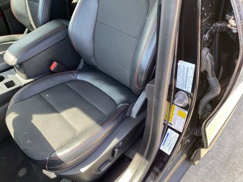 Used 2023 Ford Escape ST-Line w/ Tech Pack #1 AWD/4WD image 18