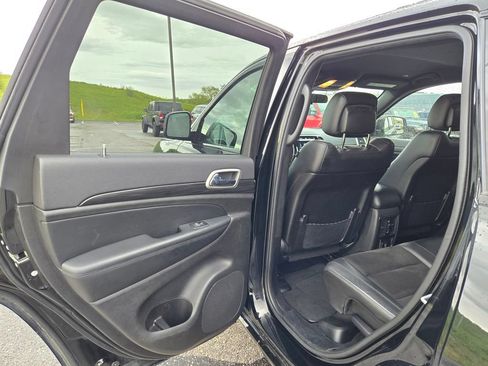 Used 2021 Jeep Grand Cherokee Laredo X AWD/4WD image 29