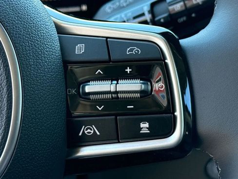 New 2026 Kia Carnival FWD image 22