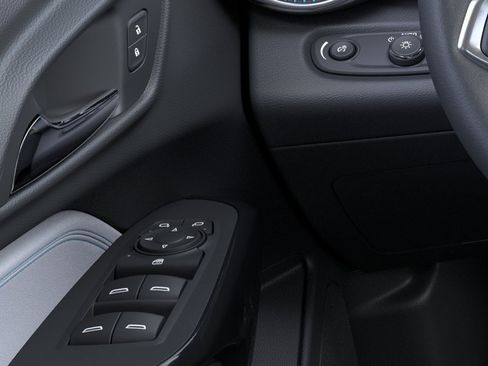 New 2026 Chevrolet Trax LT w/ Driver Confidence Package FWD image 35