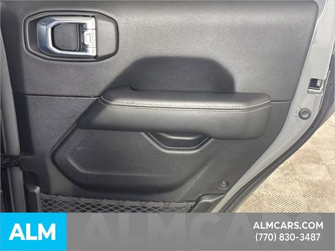 Used 2021 Jeep Gladiator Overland w/ Popular Equipment Package image 19